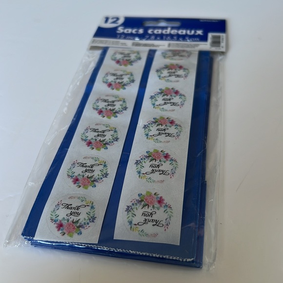 🆕 NEW 24 pcs Treat Bags Paper Bags, 12 sacs à surprise with Stickers - Picture 4 of 8